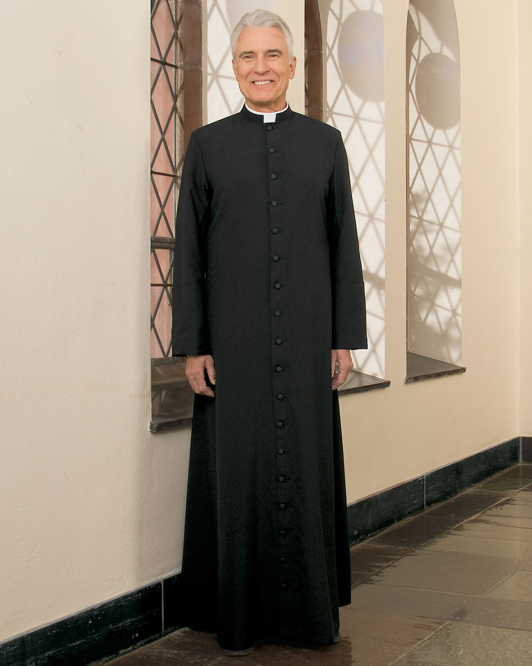 CM Almy Man's Roman Southport Clergy Cassock